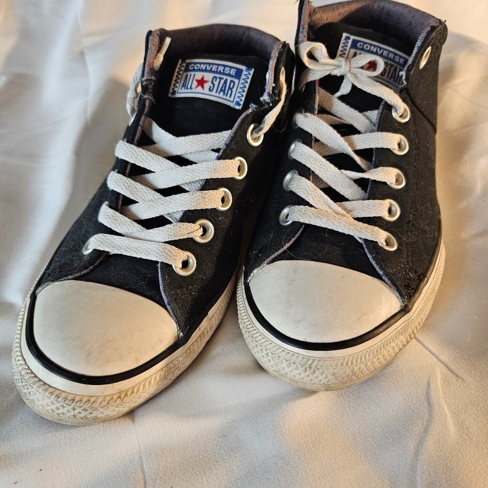 Converse Chuck Taylor High Tops Black Junior Size 5, women's size 6.5